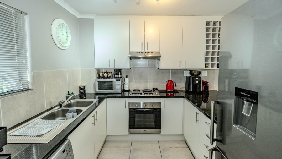 2 Bedroom Property for Sale in Silver Oaks Western Cape